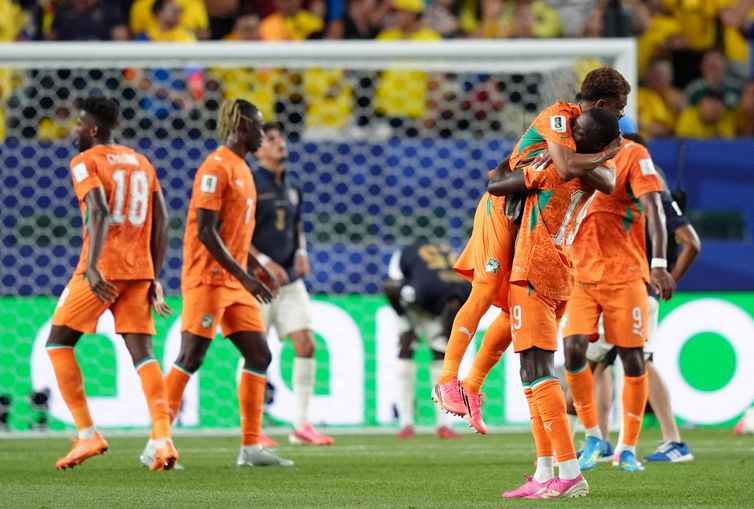 Soccer Football - FIFA World Cup 2026 - Group E - Ivory Coast v Ecuador - Philadelphia Stadium, Philadelphia, Pennsylvania, U.S. - June 14, 2026 Ivory Coast's Amad Diallo and Nicolas Pepe celebrate after the match IMAGN IMAGES via Reuters/Kyle Ross