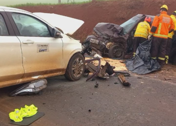 Colisão frontal na BR-470 deixa um morto e dois feridos graves em Campos Novos