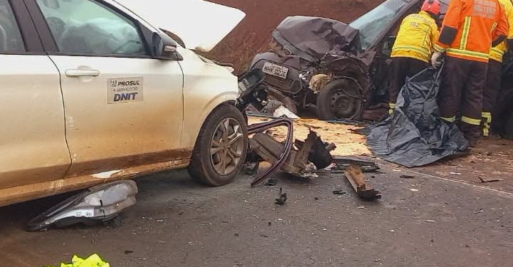 Colisão frontal na BR-470 deixa um morto e dois feridos graves em Campos Novos