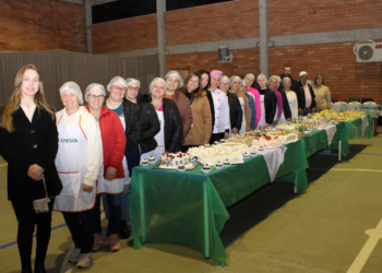 Curso de confeitaria forma 15 alunas e amplia oportunidades de geração de renda em Carlos Gomes