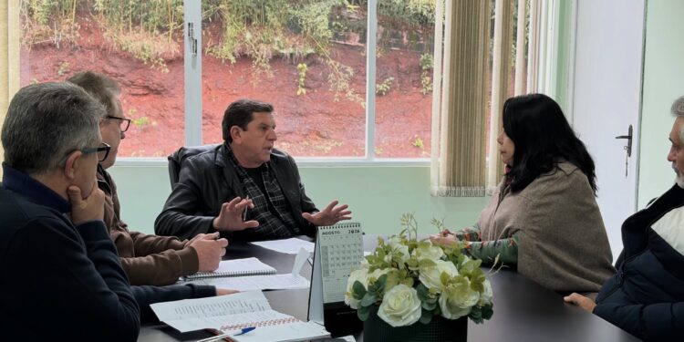Sananduva inicia alinhamento para a organização da Semana Farroupilha 2026