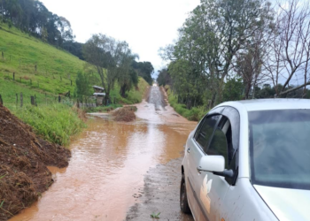Prefeitura de Machadinho intensifica recuperação das estradas após mais de 120 milímetros de chuva