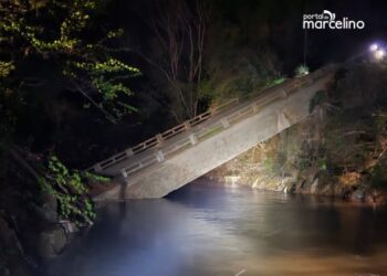 Ponte do distrito de Suzana em Marcelino Ramos desaba e ligação com a BR-153 é interditada