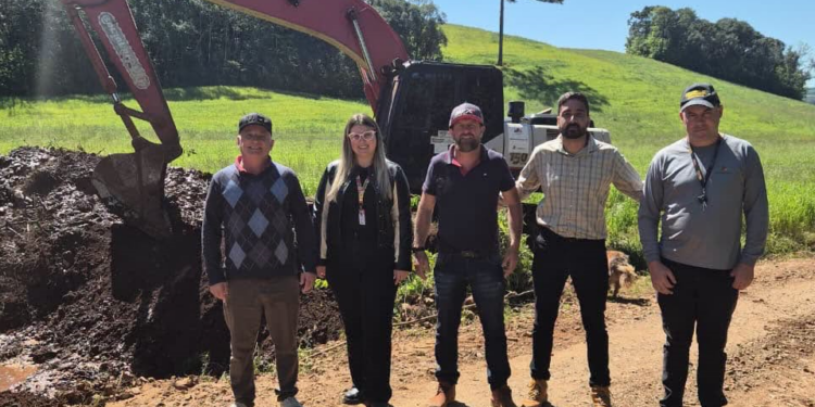 Programa Desassorear inicia obras em pontos estratégicos de São João da Urtiga