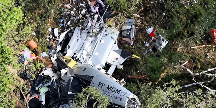 Helicóptero é localizado na Serra de SC; entre as vítimas está Rick da dupla com Renner