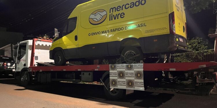 Vans furtadas em Passo Fundo são recuperadas em Erechim