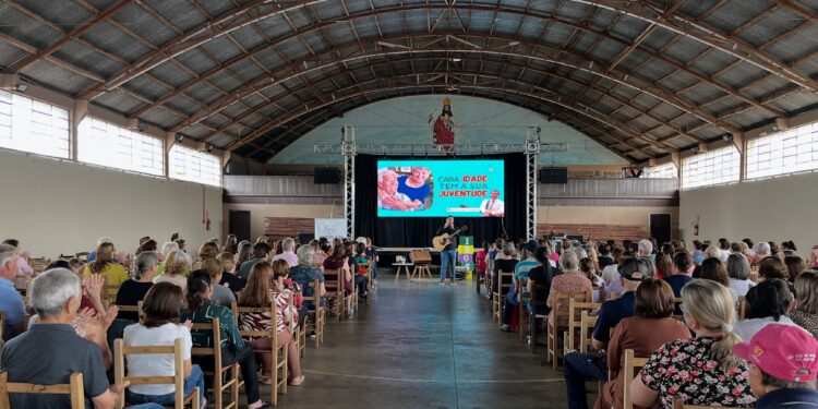 São João da Urtiga promove evento com palestra-show para celebrar o Dia do Idoso