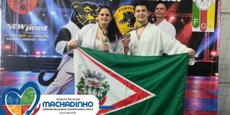Alunos de Machadinho conquistam duas medalhas de ouro na 9ª Copa Panterys de Karatê