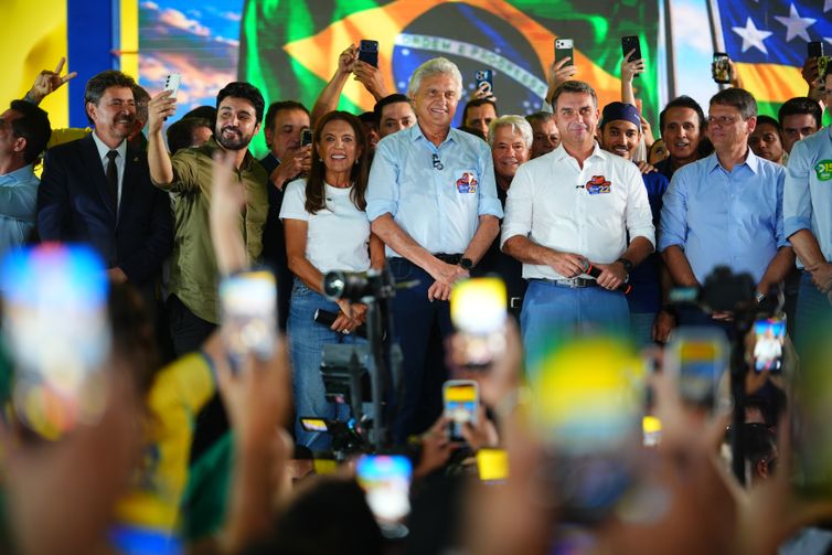 Vittor Sales/Campanha Flávio Bolsonaro Goiânia (GO), 06/10/2026 - Candidato à presidência do Brasil, Flávio Bolsonaro, durante ato em Goiânia. Foto: Vittor Sales/Campanha Flávio Bolsonaro