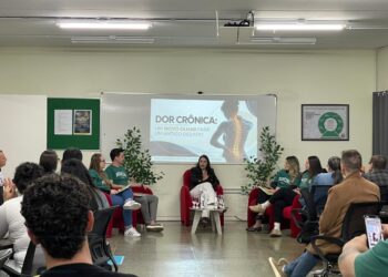 Roda de conversa na UNIDEAU discute dor crônica e possibilidades de cuidado
