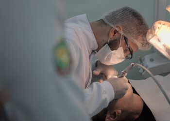 Dia do Cirurgião-Dentista: o sorriso por trás de quem cuida