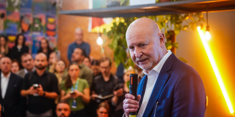 Com 40 anos de experiência na área, Paulo Herrmann é anunciado por Zucco para Agricultura