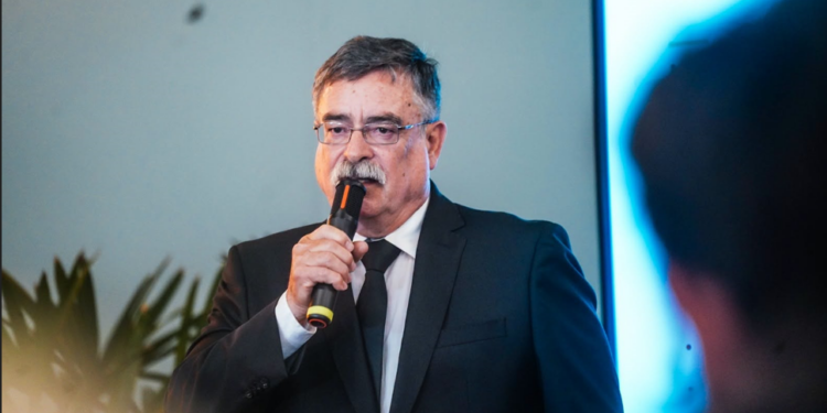 Zucco anuncia general que atuou na intervenção federal no Rio para comandar Segurança do RS